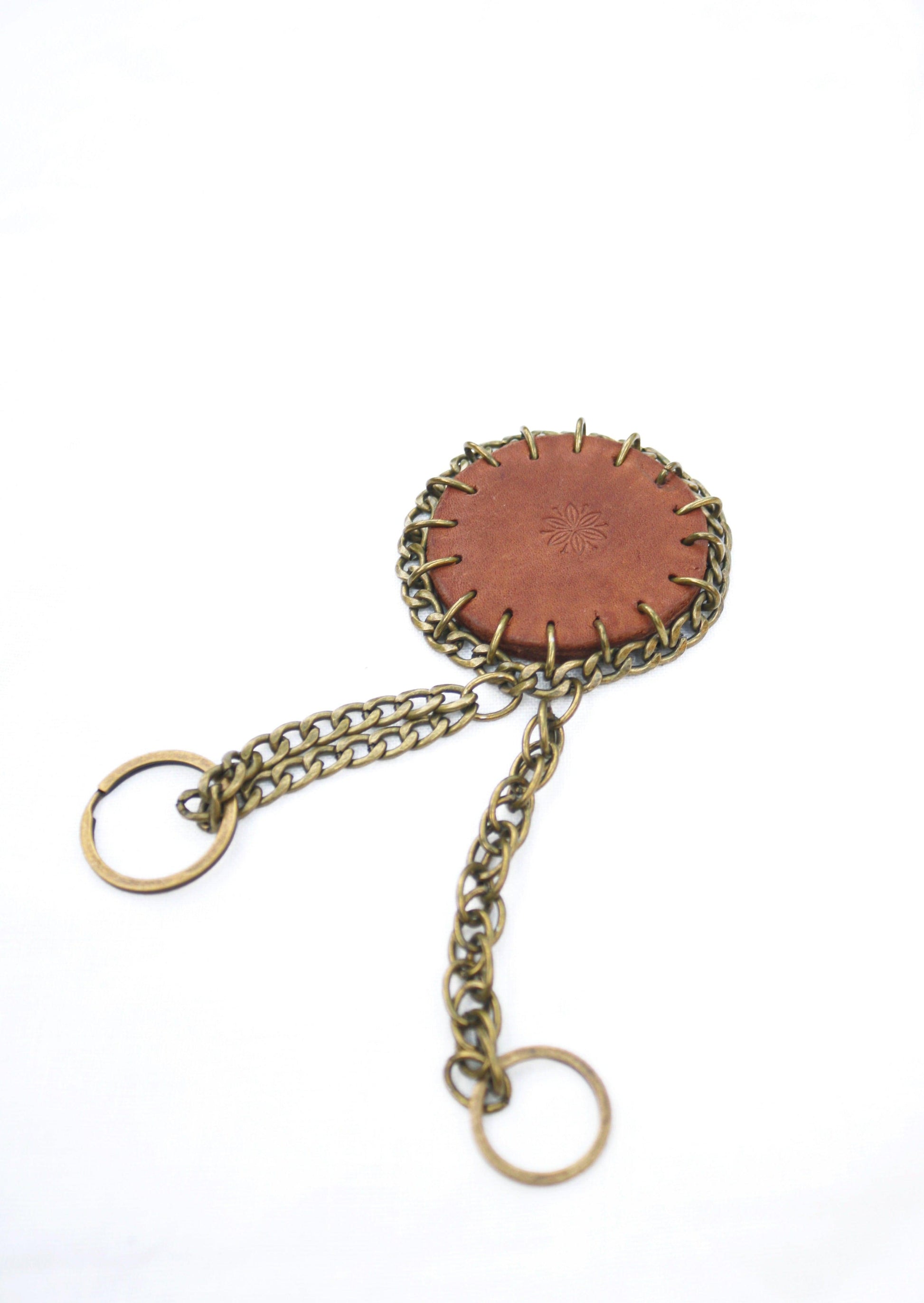 Leather with a metal chain keyring - ORIEN VIN TIQUE