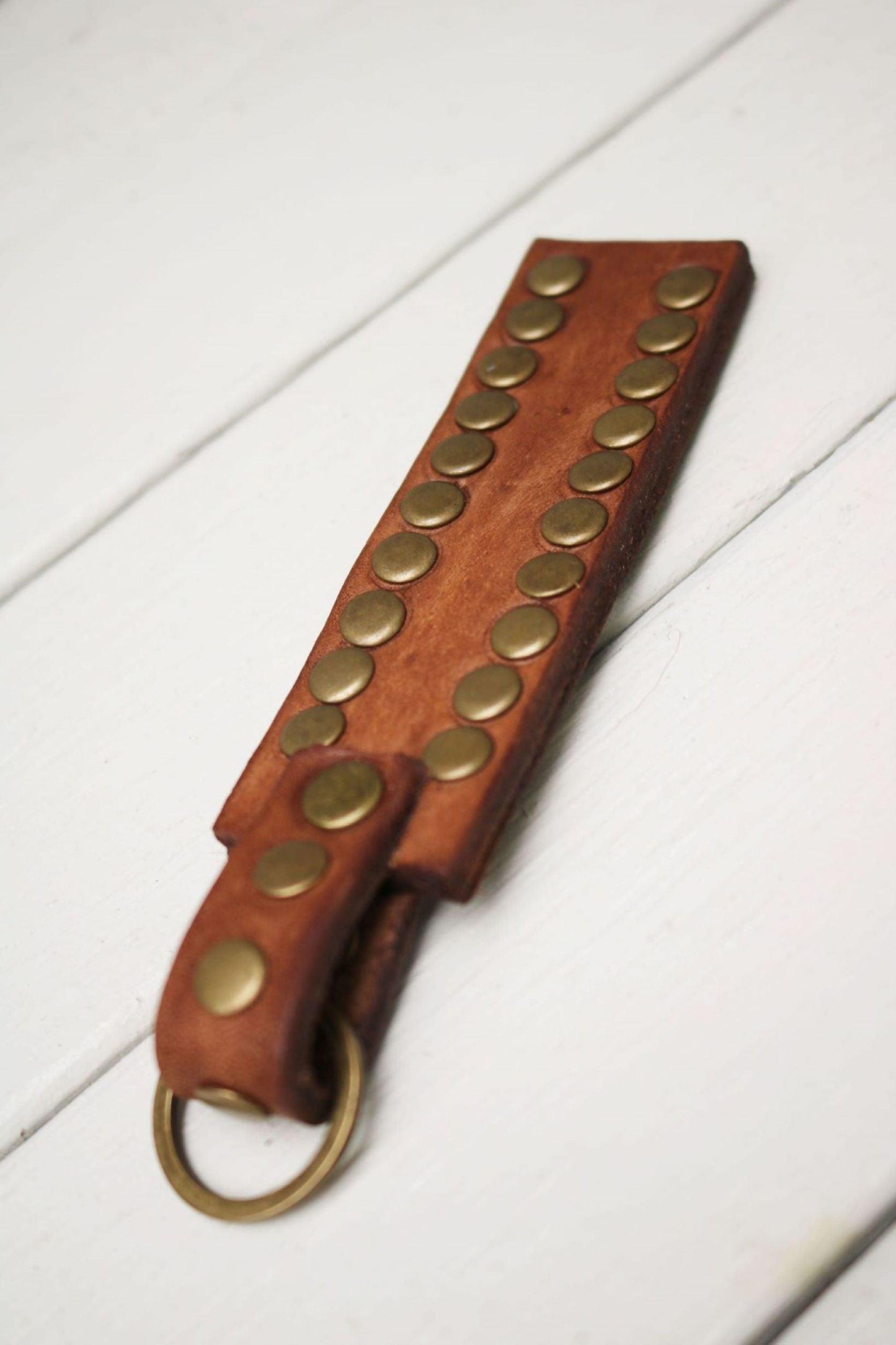 Studs Leather Keyring - ORIEN VIN TIQUE